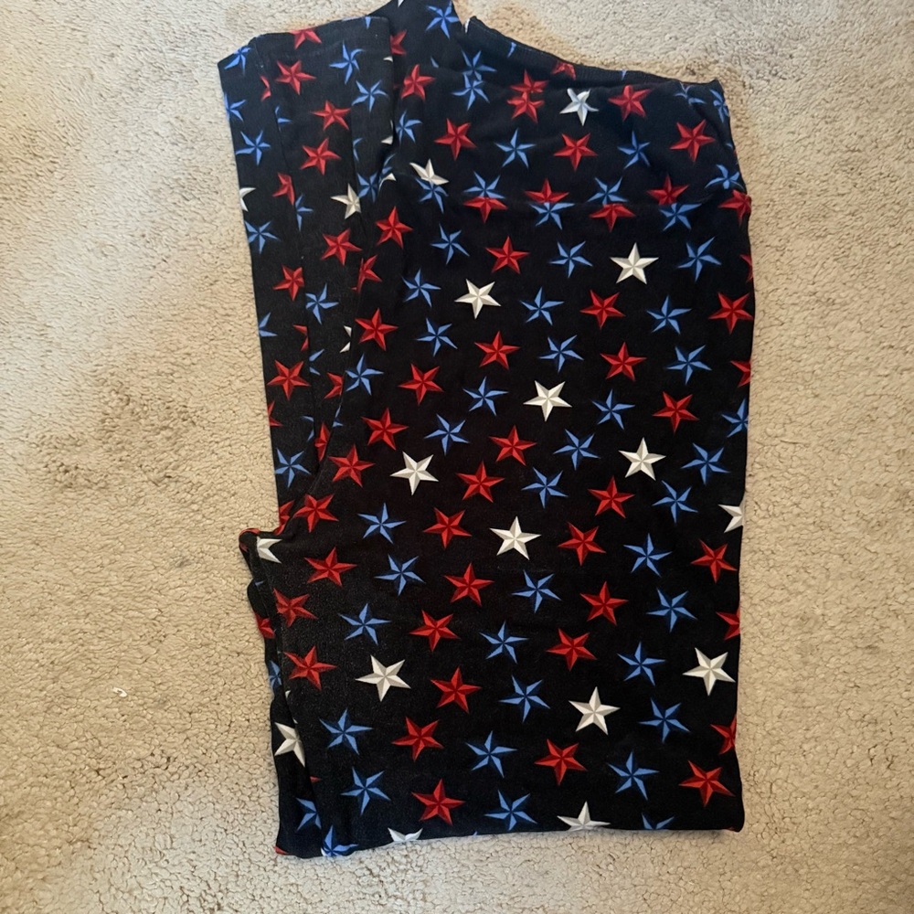 LuLaRoe Black Leggings with Red and White Stars
